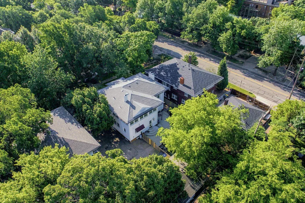 105 N Broadview Street Wichita KS 67208