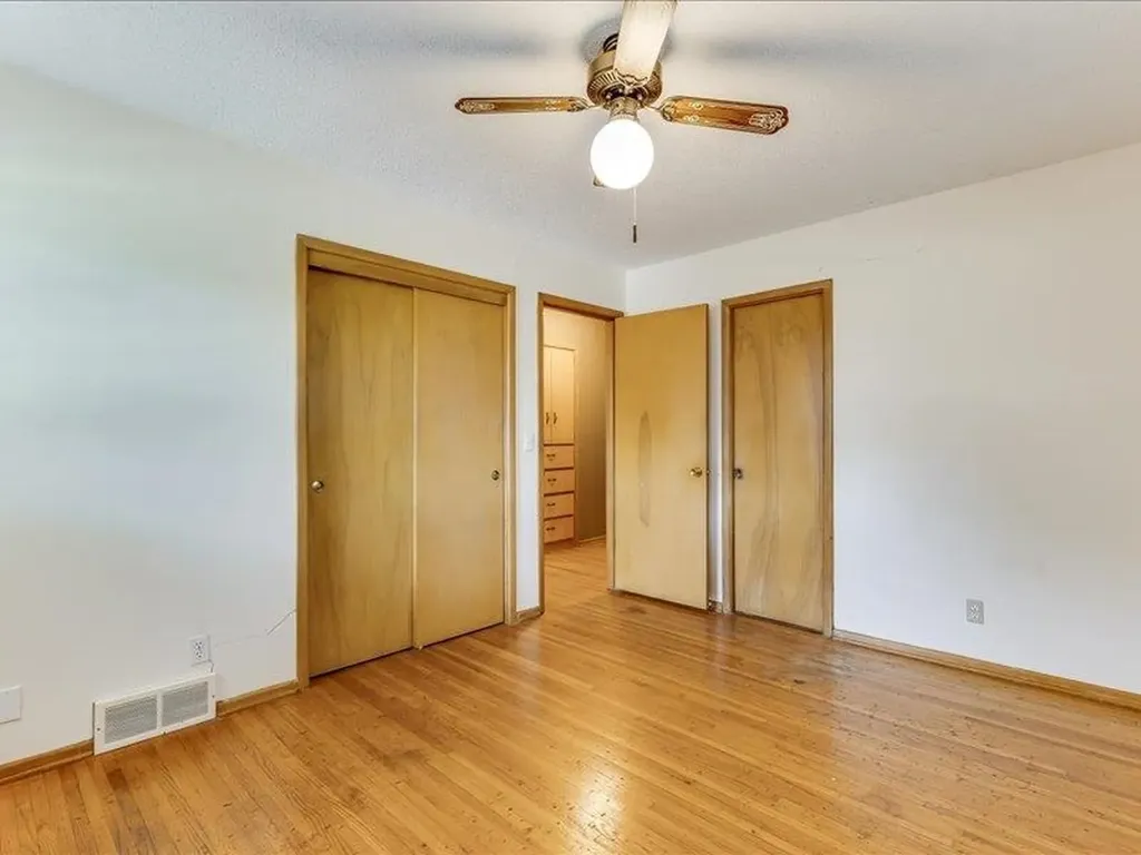 1334 N Lakeview Drive Derby KS 67037