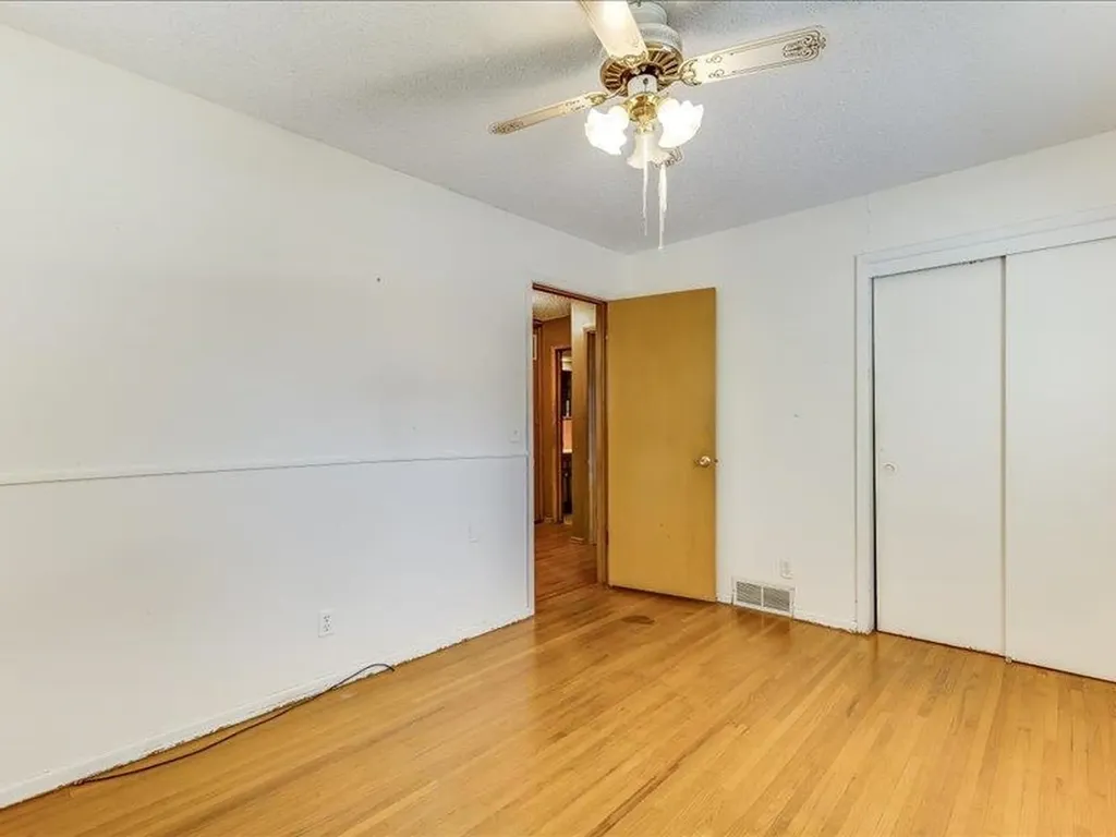 1334 N Lakeview Drive Derby KS 67037