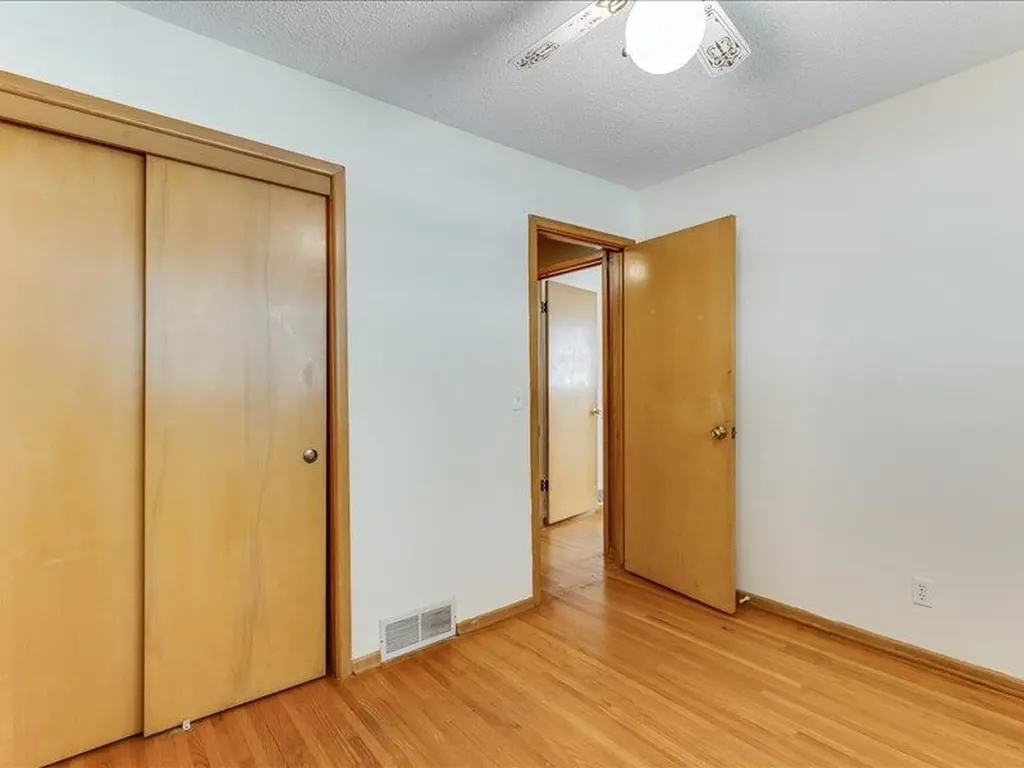 1334 N Lakeview Drive Derby KS 67037