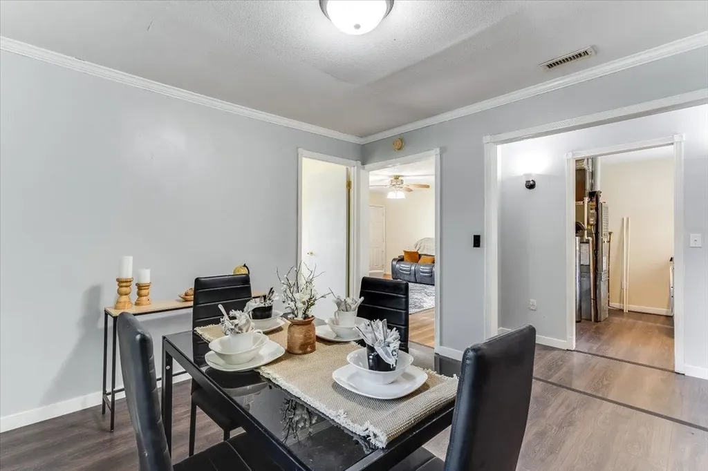 417 W Hollywood Drive Wichita KS 67217