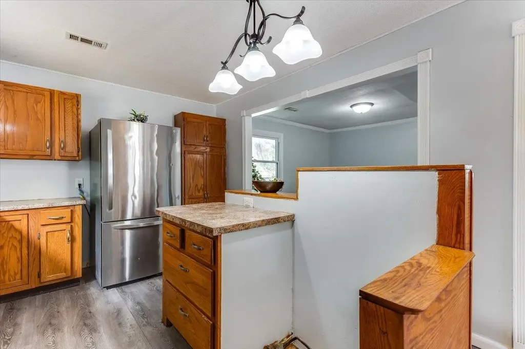 417 W Hollywood Drive Wichita KS 67217