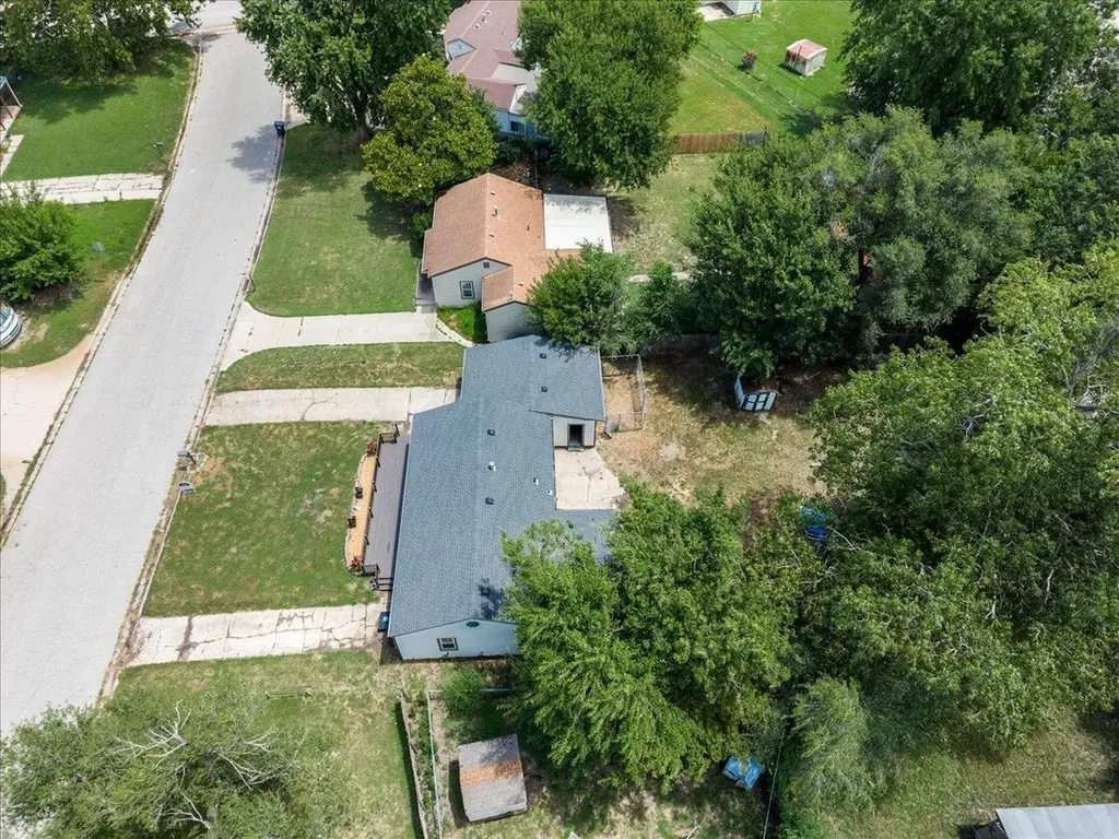 417 W Hollywood Drive Wichita KS 67217