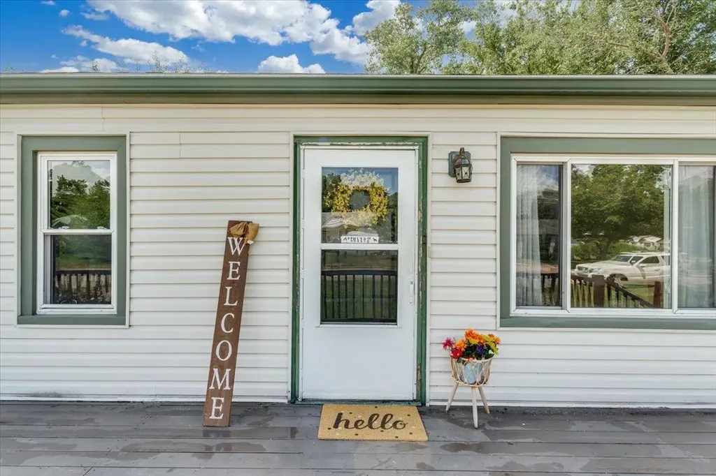417 W Hollywood Drive Wichita KS 67217
