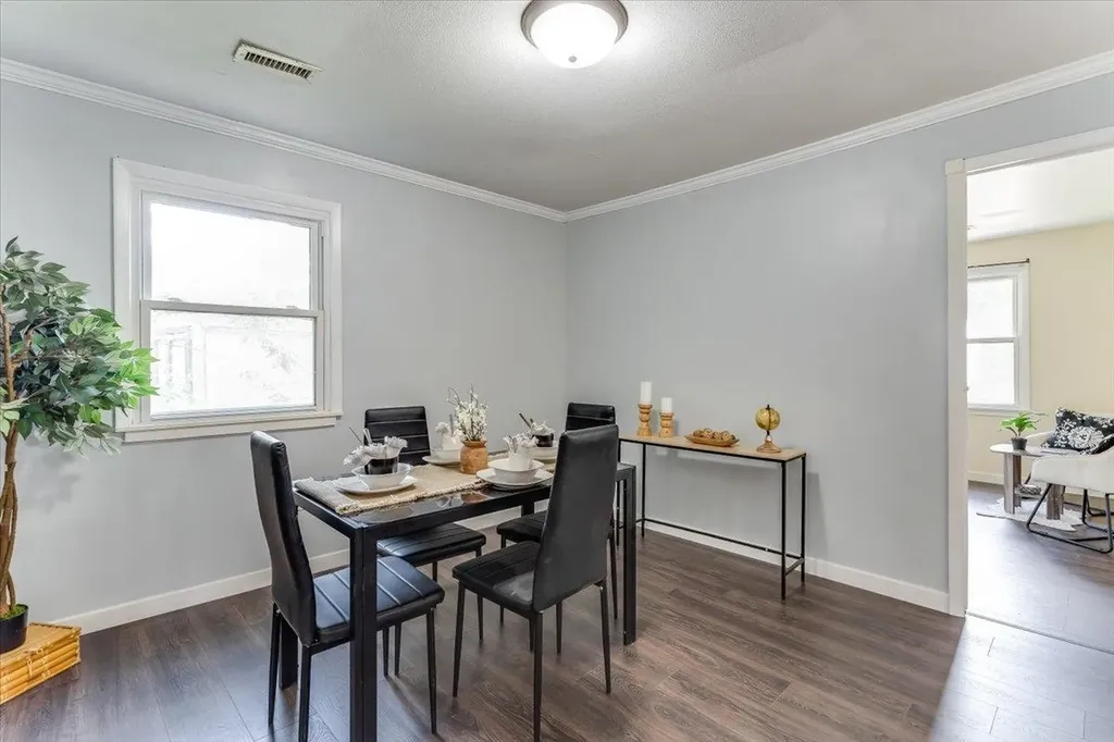 417 W Hollywood Drive Wichita KS 67217