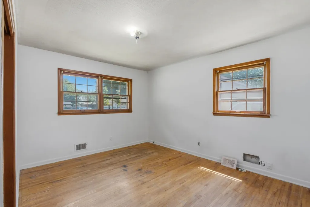 829 W Alexander Court Haysville KS 67060-1000