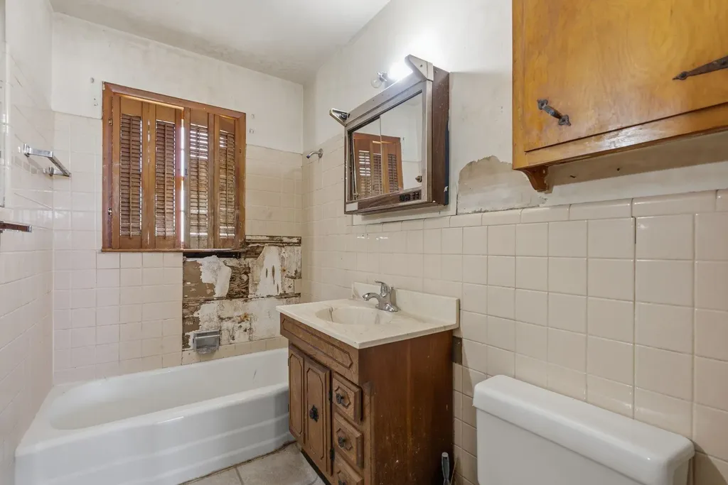 829 W Alexander Court Haysville KS 67060-1000
