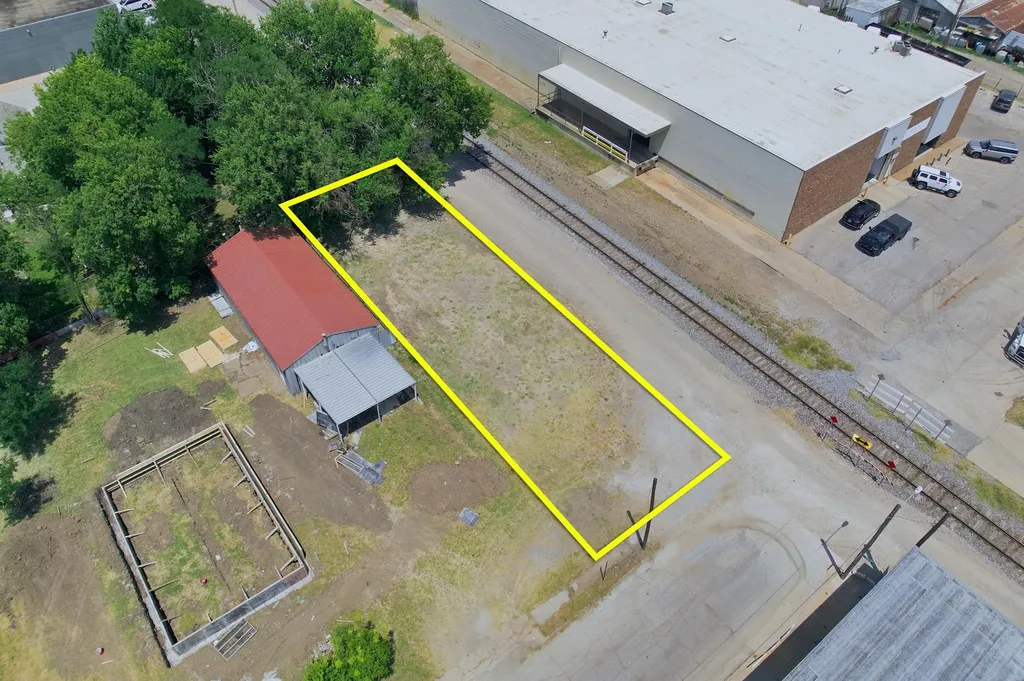 730 E Boston Wichita KS 67211