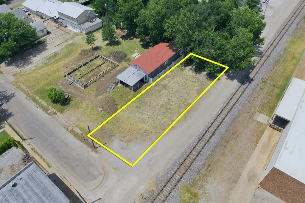 730 E Boston Wichita KS 67211
