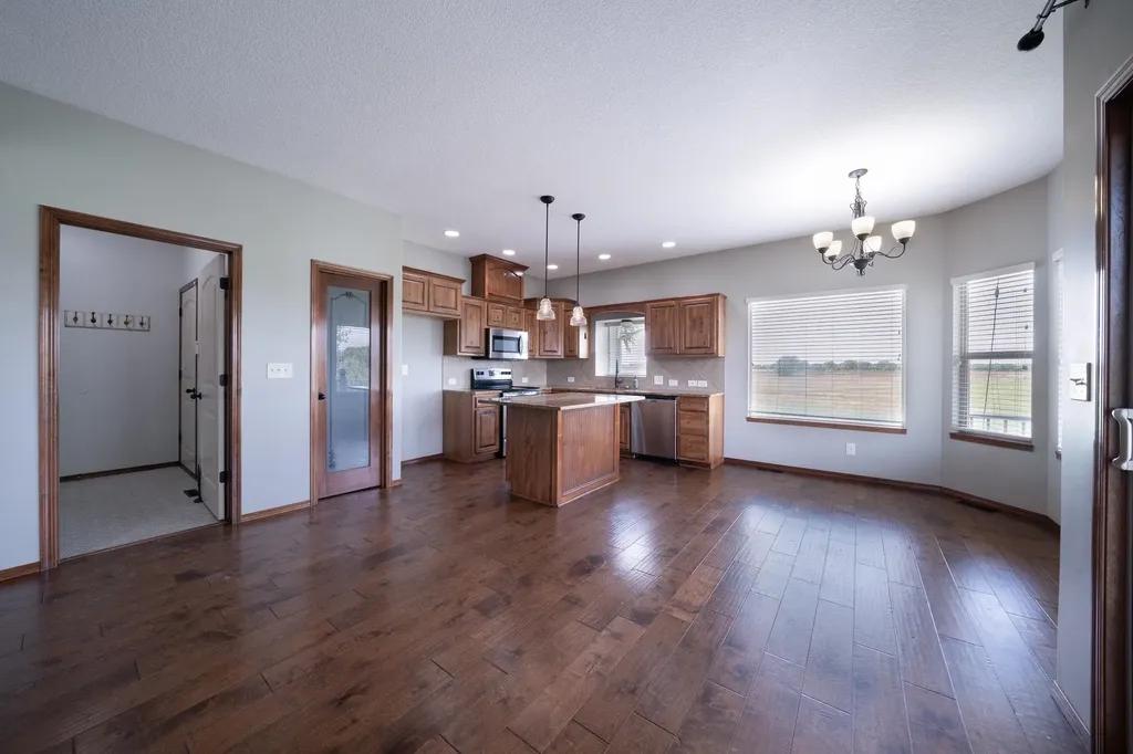 1245 N Countrywalk Street Rose Hill KS 67133