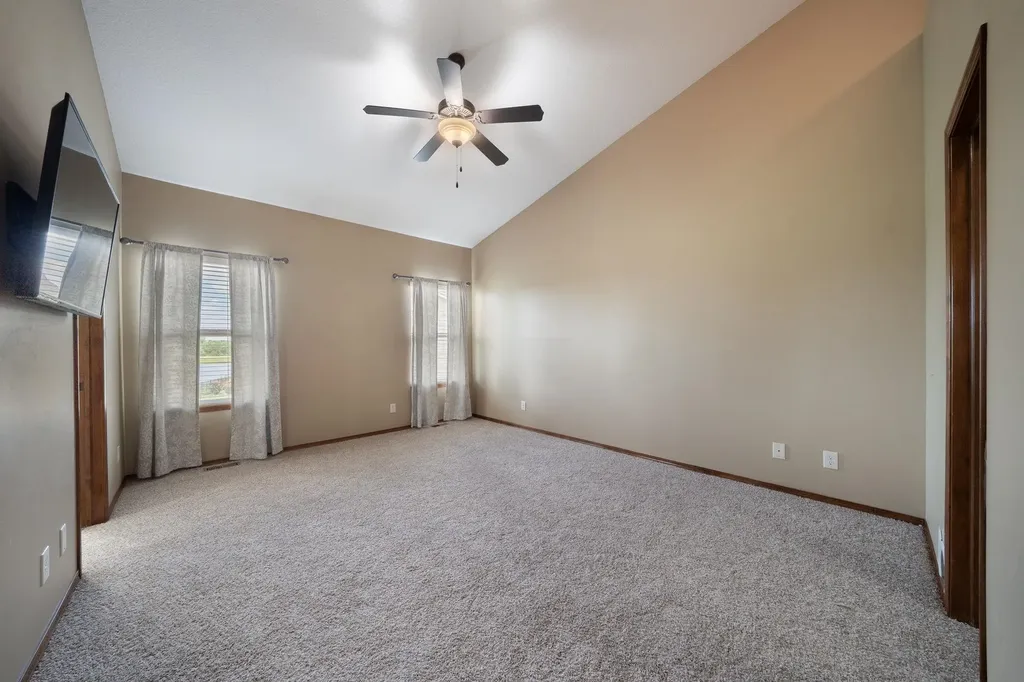 1245 N Countrywalk Street Rose Hill KS 67133