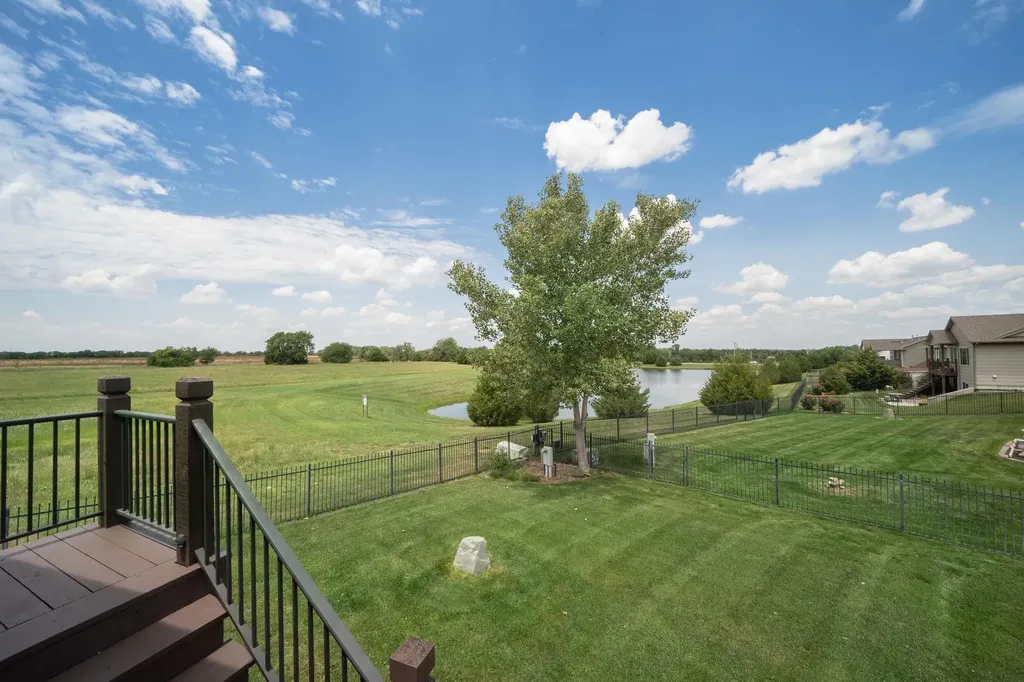 1245 N Countrywalk Street Rose Hill KS 67133