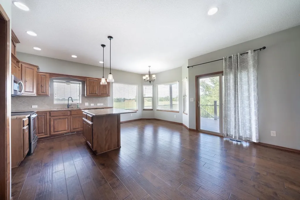 1245 N Countrywalk Street Rose Hill KS 67133