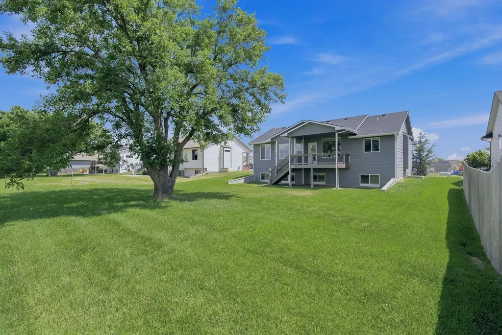 8534 E 33rd Street S Wichita KS 67210