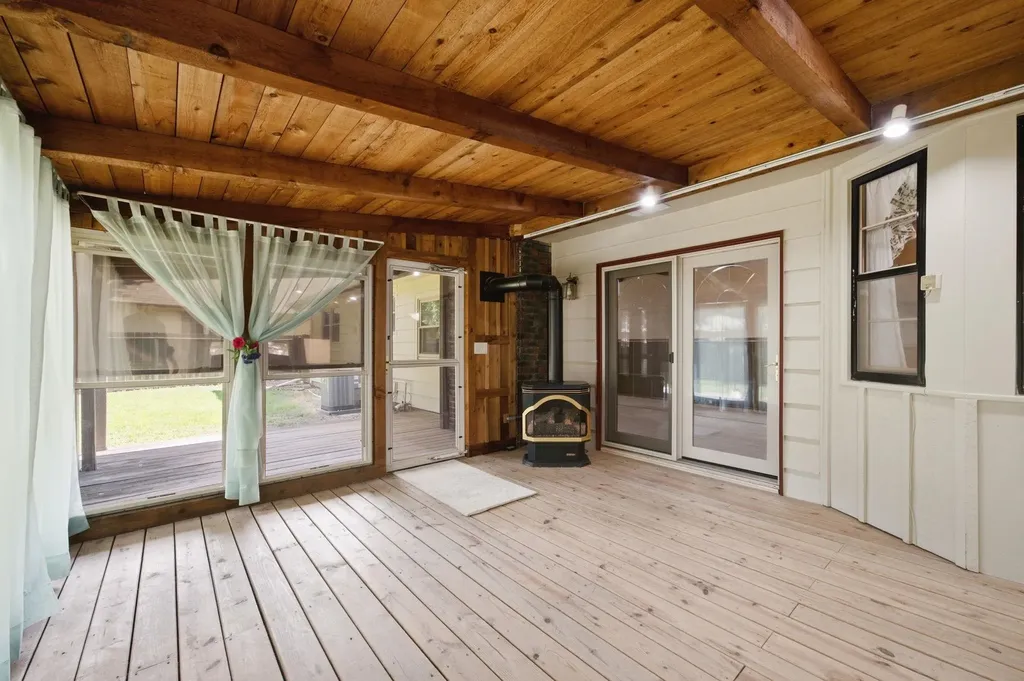 1135 N Patrick Henry Street Derby KS 67037