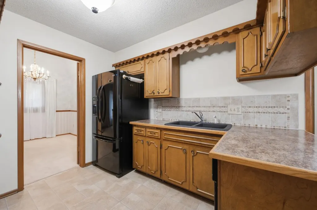 1135 N Patrick Henry Street Derby KS 67037