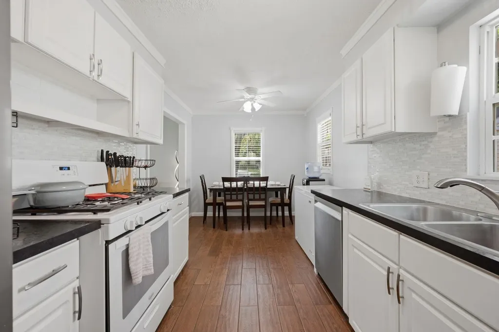 908 N Kokomo Avenue Derby KS 67037