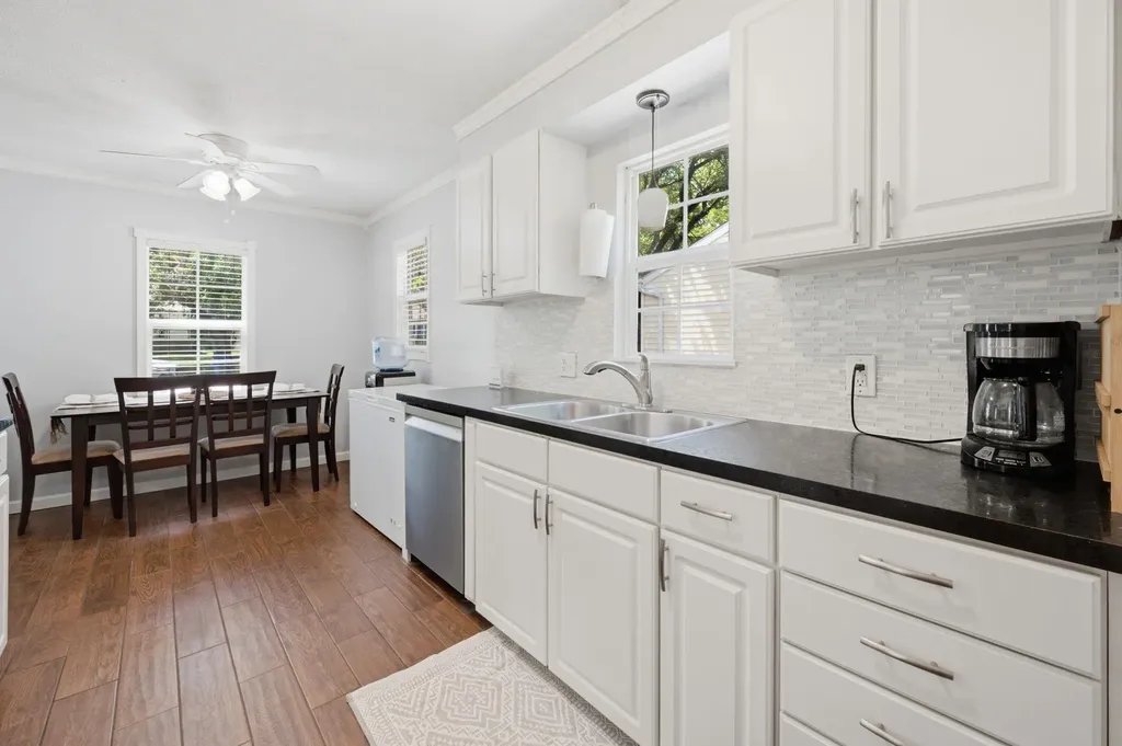 908 N Kokomo Avenue Derby KS 67037