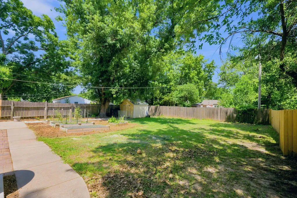 908 N Kokomo Avenue Derby KS 67037