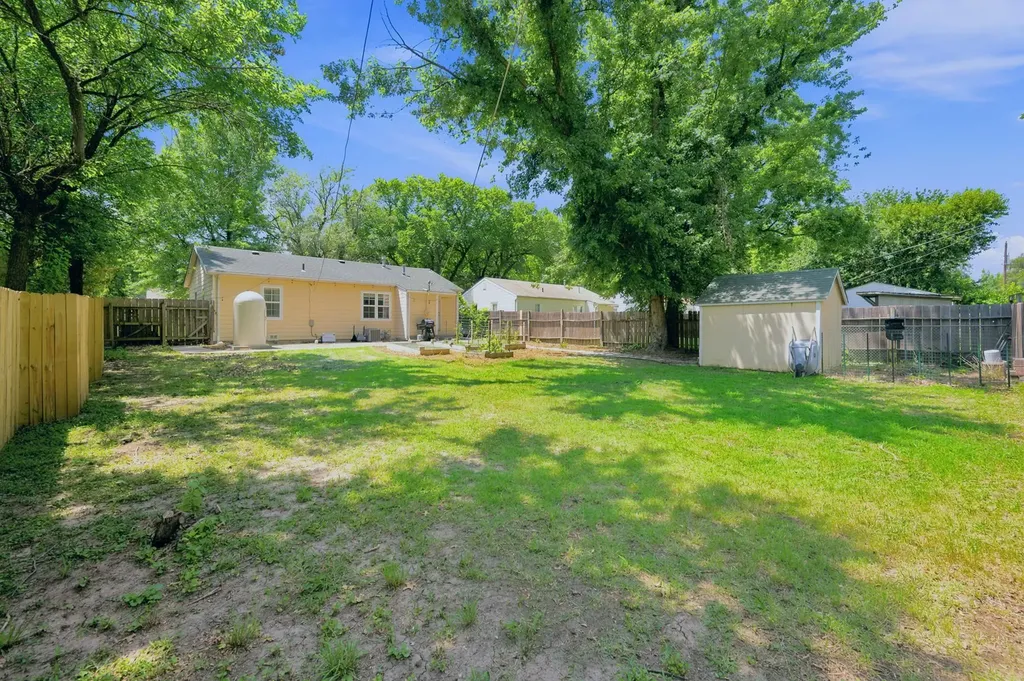 908 N Kokomo Avenue Derby KS 67037