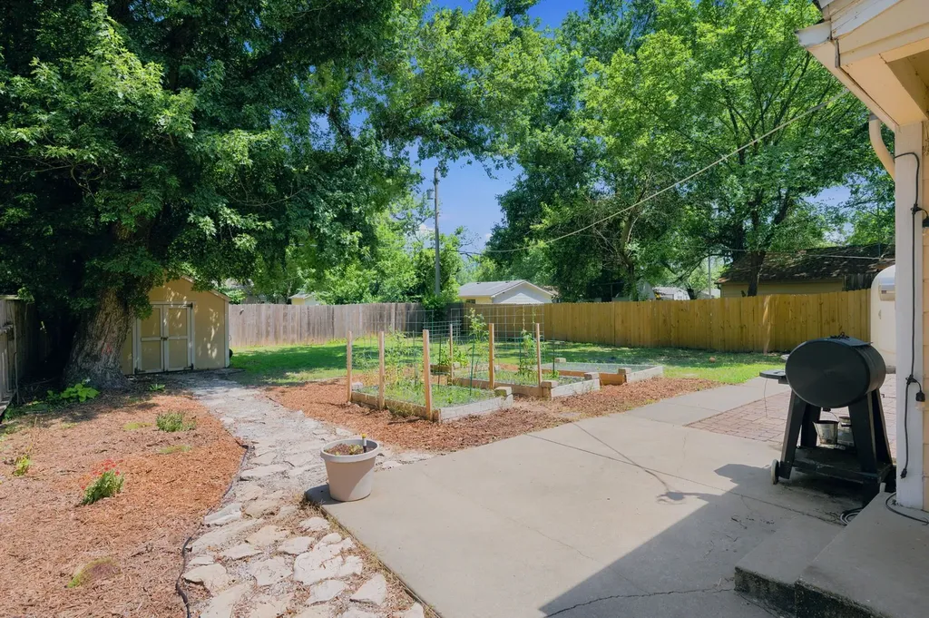 908 N Kokomo Avenue Derby KS 67037