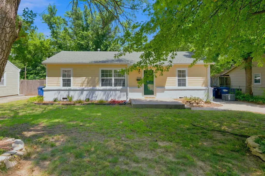 908 N Kokomo Avenue Derby KS 67037