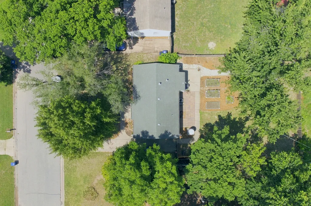 908 N Kokomo Avenue Derby KS 67037