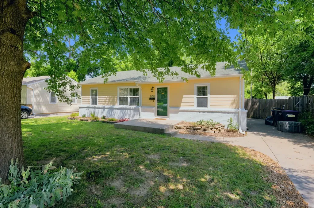 908 N Kokomo Avenue Derby KS 67037