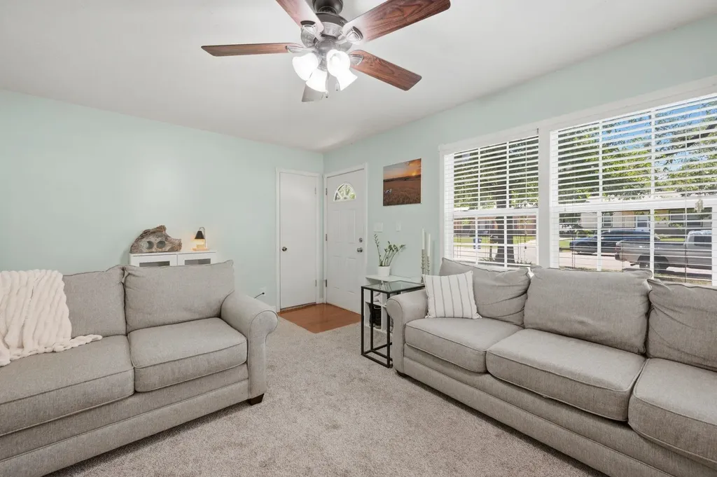 908 N Kokomo Avenue Derby KS 67037