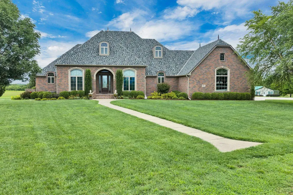 6122 E 85th Street N Valley Center KS 67147