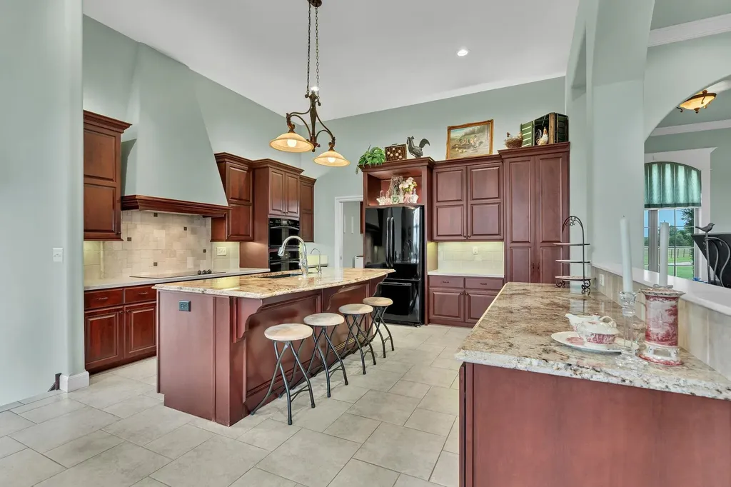 6122 E 85th Street N Valley Center KS 67147