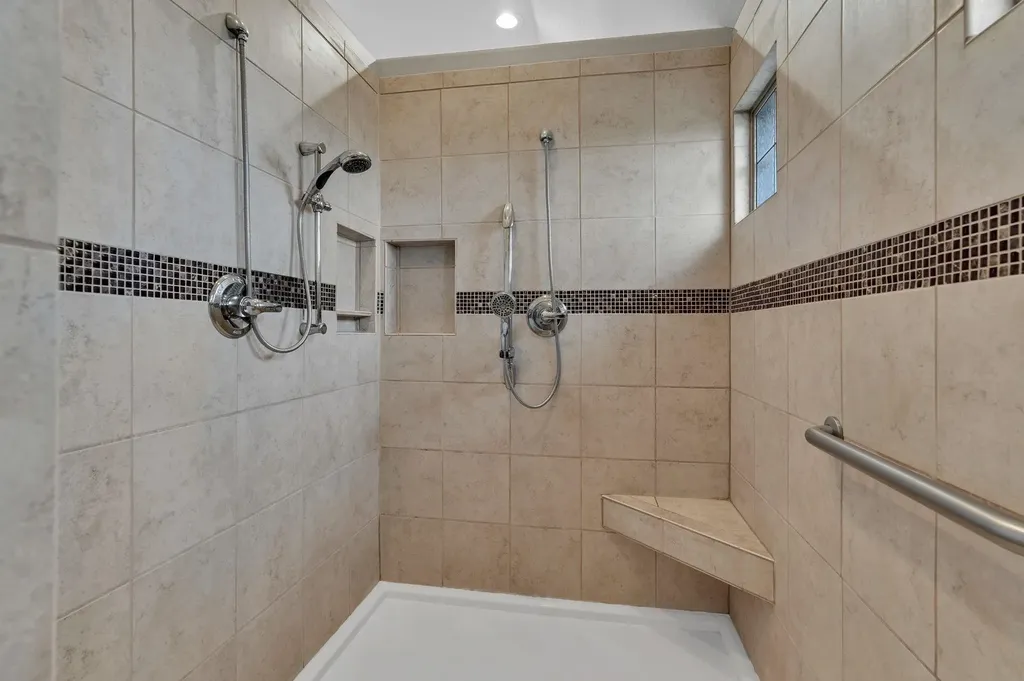 6122 E 85th Street N Valley Center KS 67147