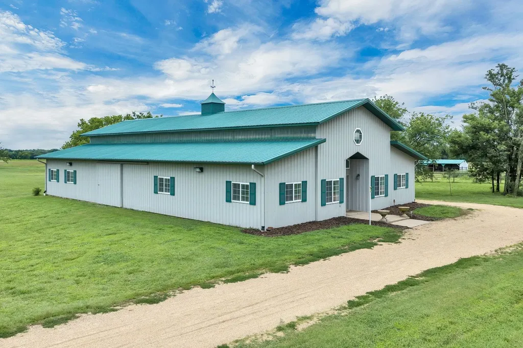 6122 E 85th Street N Valley Center KS 67147