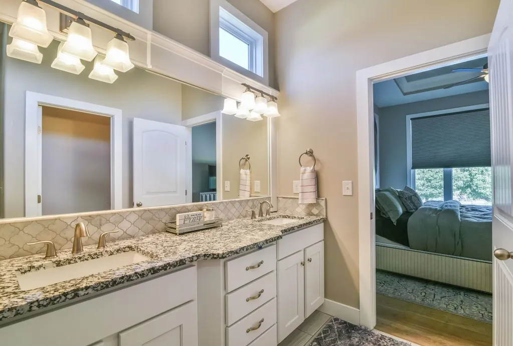 105 N Kennedy Court Wichita KS 67235