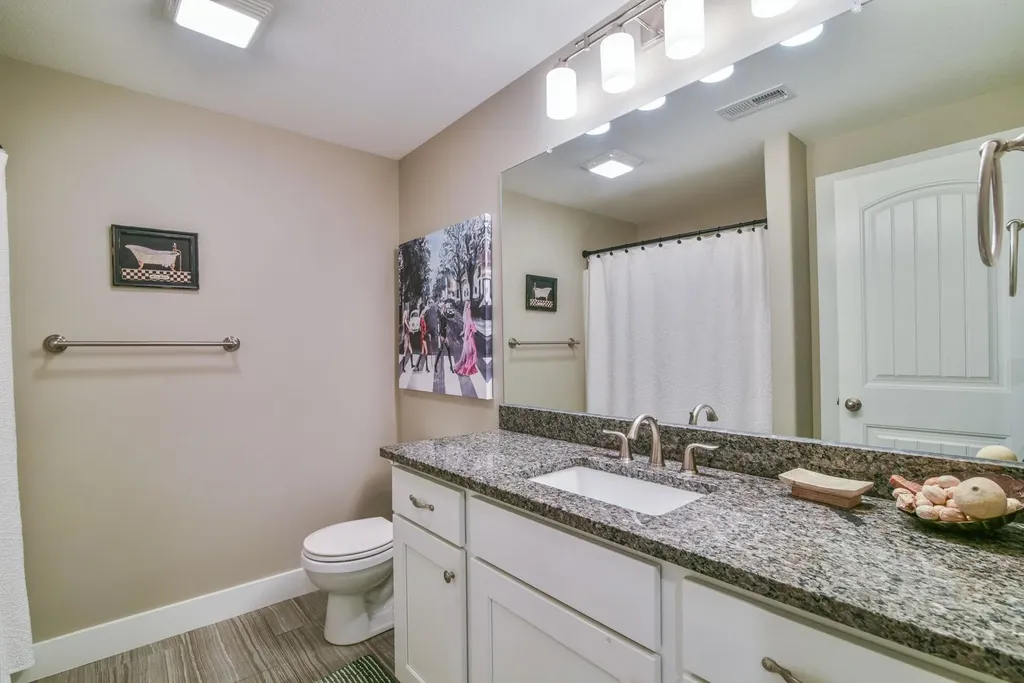105 N Kennedy Court Wichita KS 67235
