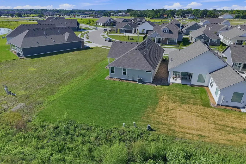 306 W Boxthorn Drive Andover KS 67002