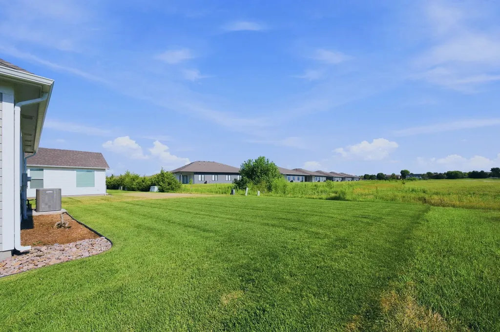 306 W Boxthorn Drive Andover KS 67002