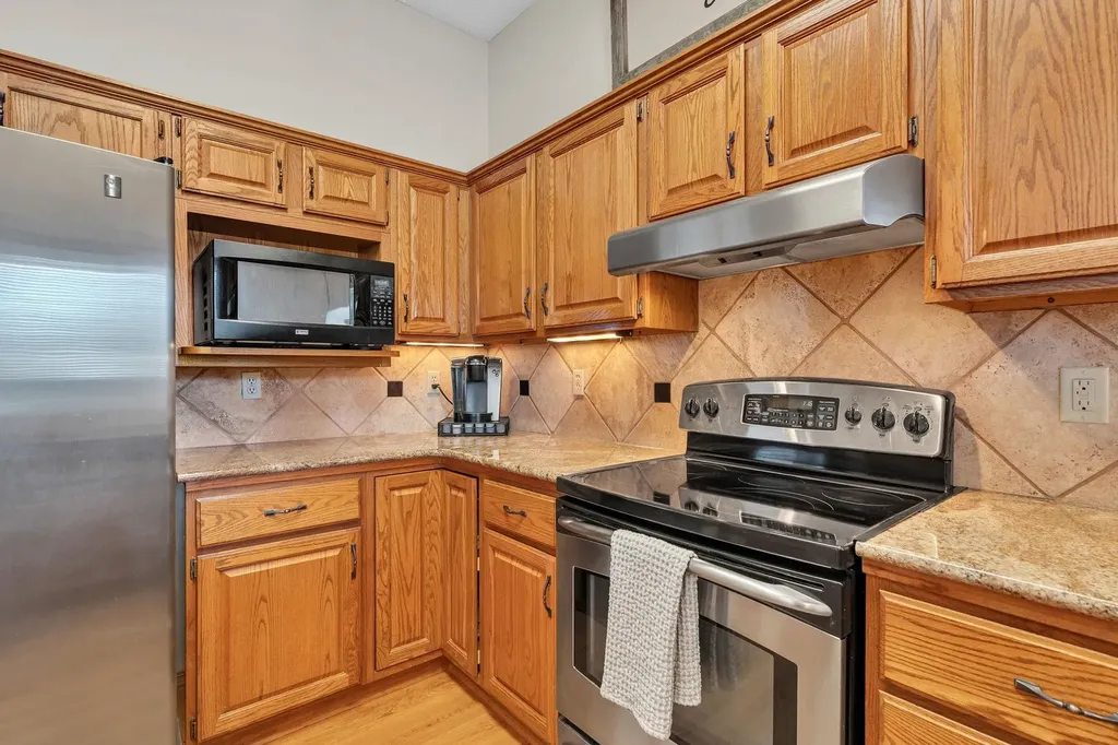 10602 W Meribeau Court Wichita KS 67212