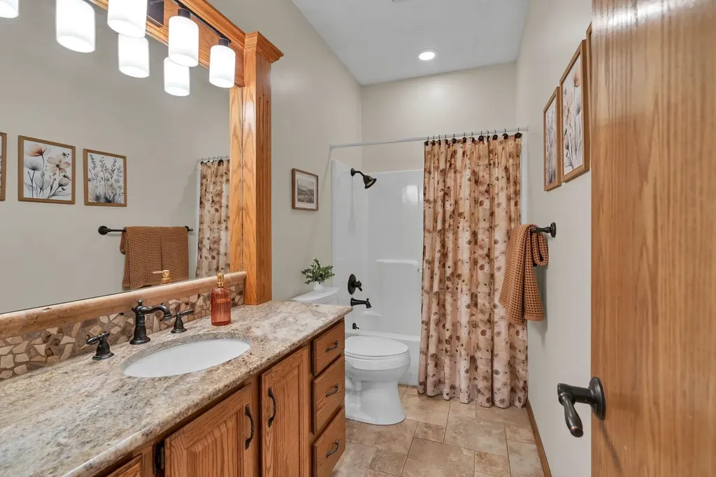 10602 W Meribeau Court Wichita KS 67212