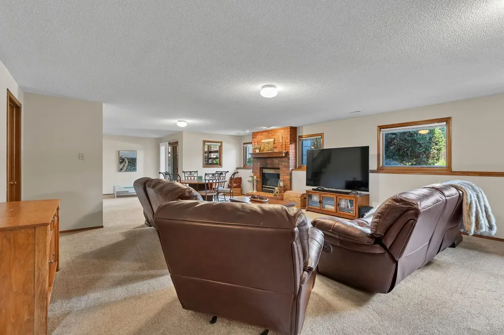 10602 W Meribeau Court Wichita KS 67212