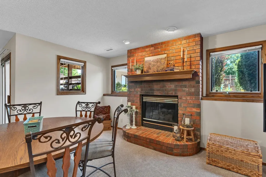 10602 W Meribeau Court Wichita KS 67212
