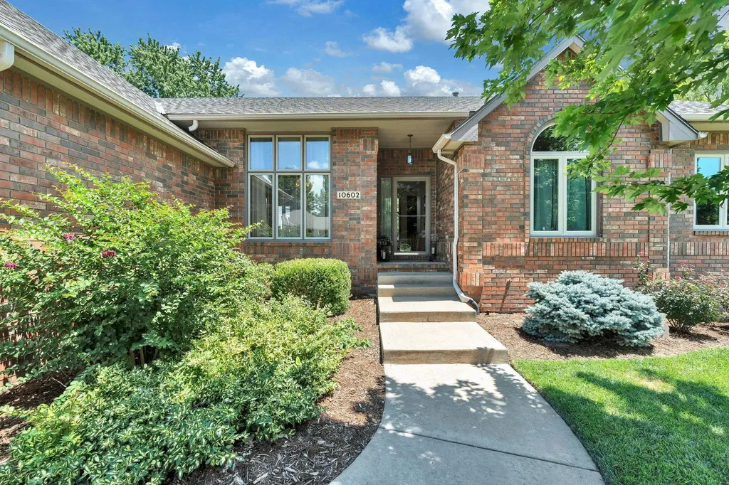 10602 W Meribeau Court Wichita KS 67212