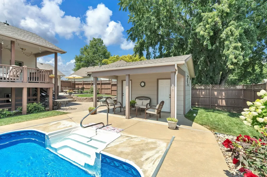 10602 W Meribeau Court Wichita KS 67212
