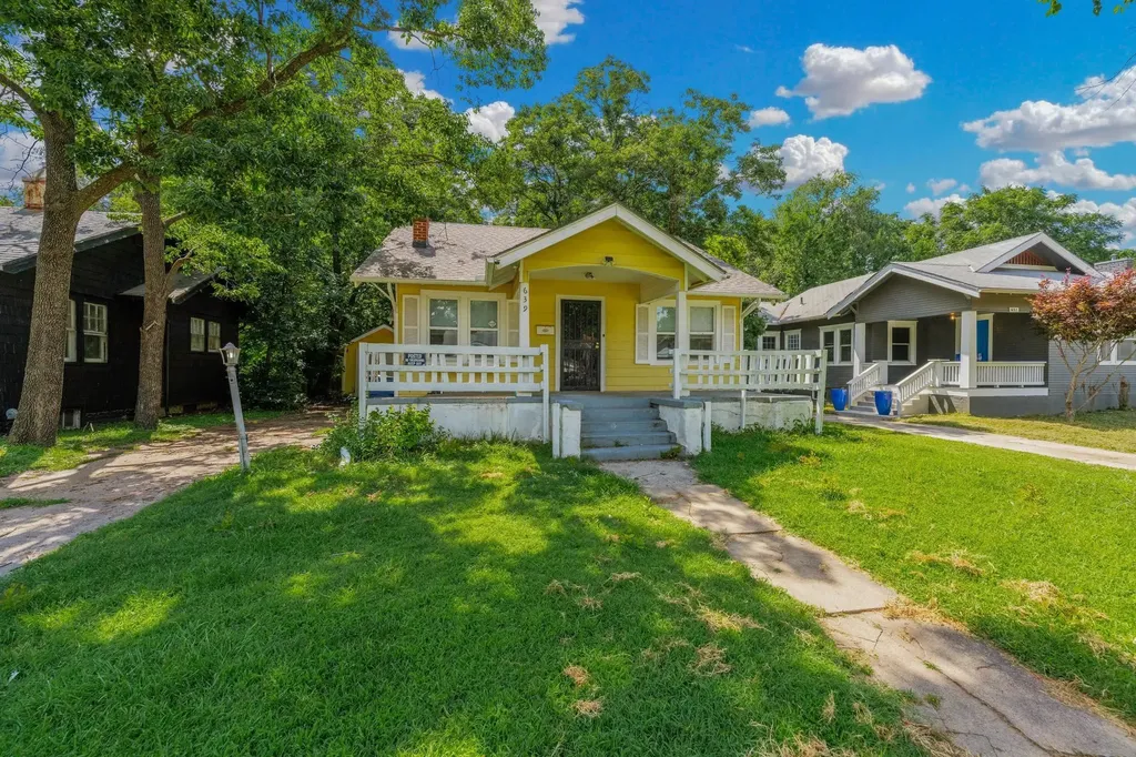 639 N Estelle Avenue Wichita KS 67214