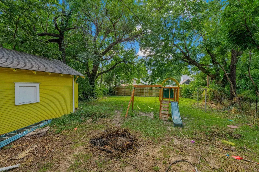 639 N Estelle Avenue Wichita KS 67214