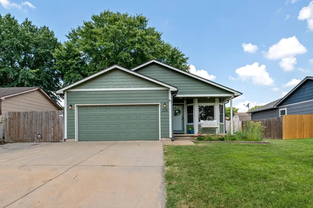 3729 S Arapaho Street Wichita KS 67215
