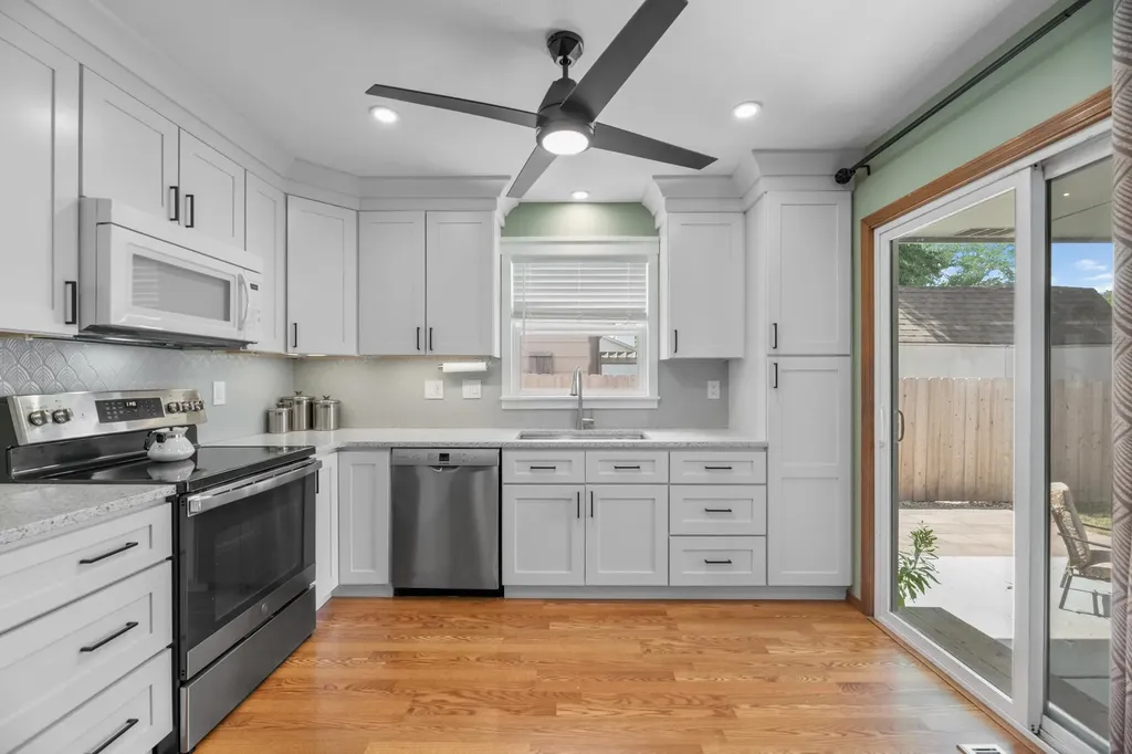 3729 S Arapaho Street Wichita KS 67215