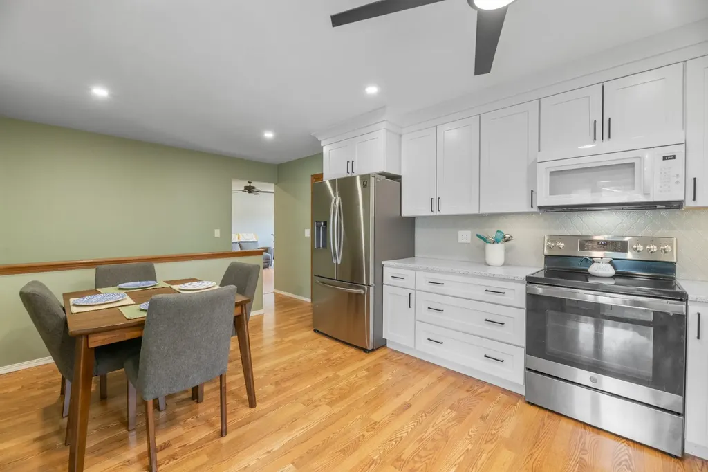 3729 S Arapaho Street Wichita KS 67215