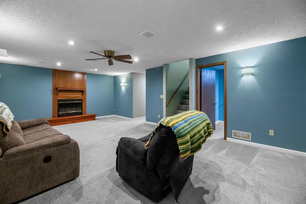 3729 S Arapaho Street Wichita KS 67215