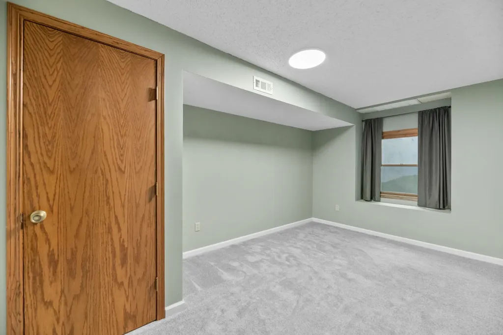 3729 S Arapaho Street Wichita KS 67215